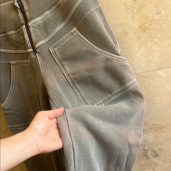 Free People On The Road Pants - Picture 9 of 10